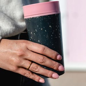 circular cup
